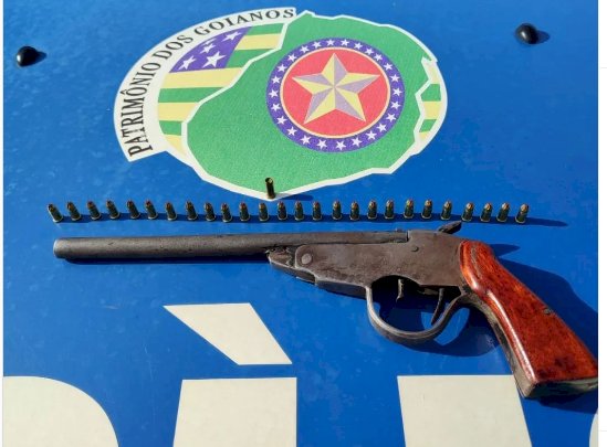  Disparo de arma de fogo;  Porte ilegal de arma de fogo e munições;