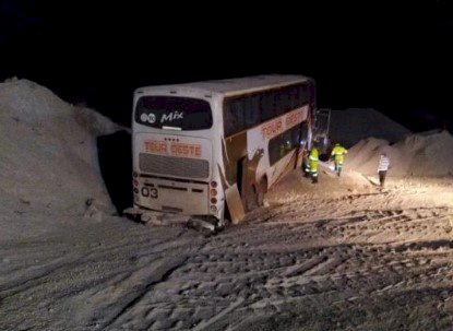 Dois morrem e seis ficam feridos em acidente com ônibus em São Vicente