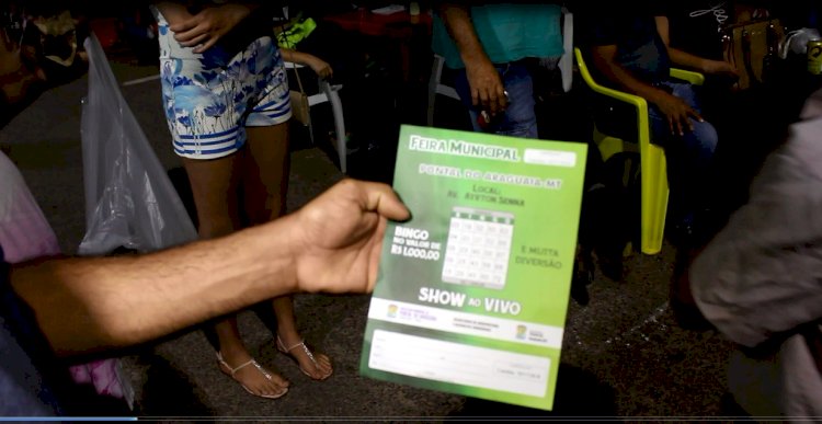 Feira de Pontal do Araguaia premiou professora com mil reais