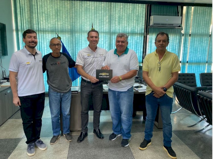 Prefeito Adilson recebeu empresários da Oeste veículos Chevrolet  Barra do Garças