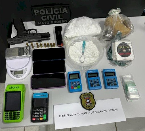 POLÍCIA CIVIL DE BARRA DO GARÇAS PRENDE DUAS PESSOAS POR PARTICIPAÇÃO EM CRIME DE HOMICÍDIO