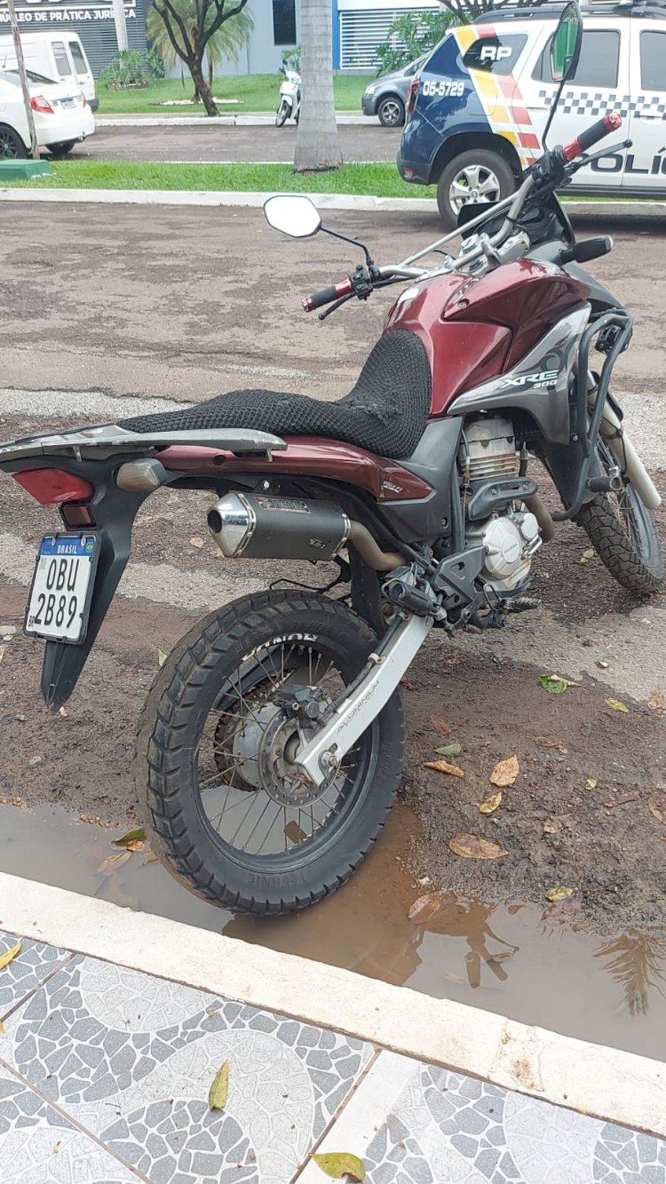 POLÍCIA MILITAR RECUPERA  MOTOCICLETA PRODUTO DE ROUBO/FURTO EM BARRA DO GARÇAS