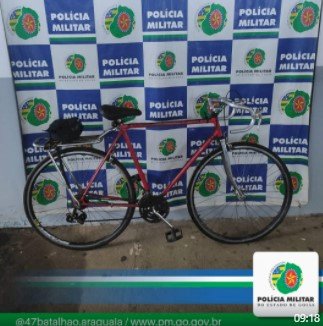 POLICIAIS MILITARES DO 47° BPM / 7° CRPM RECUPERAM BICICLETA COM REGISTRO DE FURTO E PREDEM RECEPTADOR NA CIDADE DE ARAGARÇAS - GO