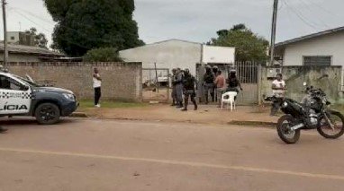 Bandidos invadem residência e atiram em casal e bebê no norte de MT