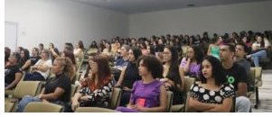 Egressas recebem Carteira de Identidade Profissional na 3º Parada do Empoderamento Feminino do curso de Psicologia do UNIVAR