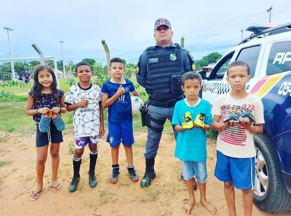 Policiais Militares realizam ação solidária