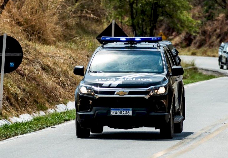 Polícia Civil esclarece furto de 14 celulares em loja de departamento e prende dois envolvidos