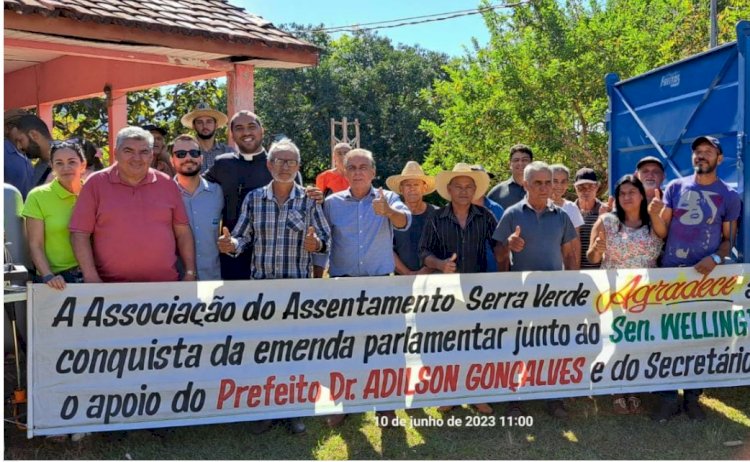 Prefeitura Municipal realiza entrega dos Implementos agrícolas para a Associação de Produtores Rurais do Assentamento Serra Verde