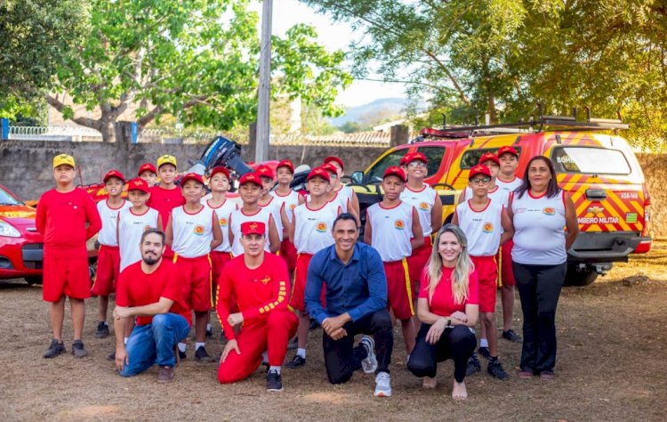 Corpo de Bombeiros Militar e Gestão Ricardo Galvão promovem formatura do Programa Educacional Bombeiro Mirim 2023 em Aragarças nesta quinta-feira, 20