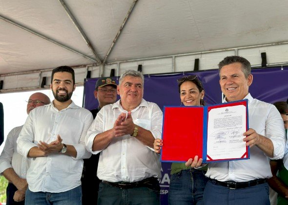 Dr. Adilson leva Mauro Mendes ao Nova Barra e Governador autoriza convênio de R$ 10 milhões para pavimentação do bairro