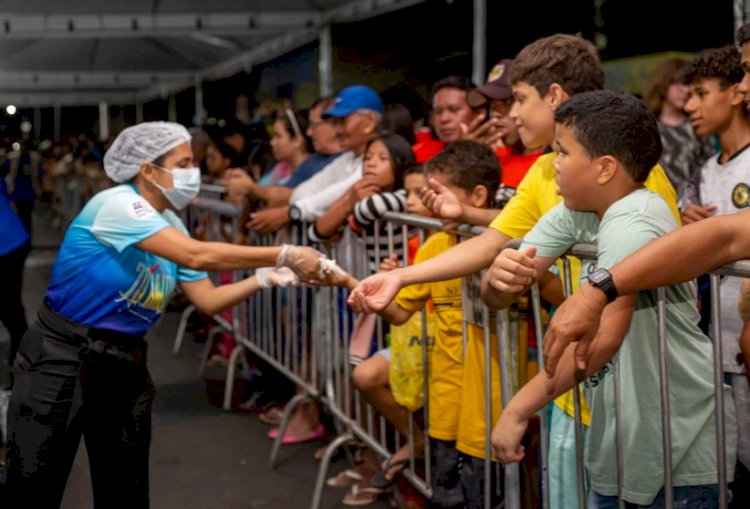 Nas redes sociais população parabeniza atendimento e sabor do bolo de 70 metros, no aniversário de Aragarças