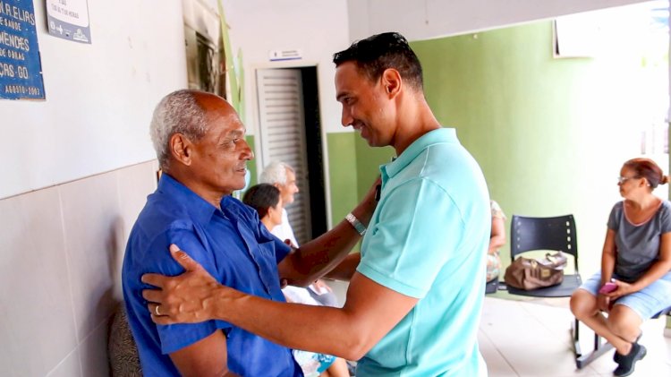 “Agora vou comer carne assada neste final de ano”, comentou beneficiário de projeto odontológico Aragarças Sorridente, ao prefeito Delegado Ricardo Galvão