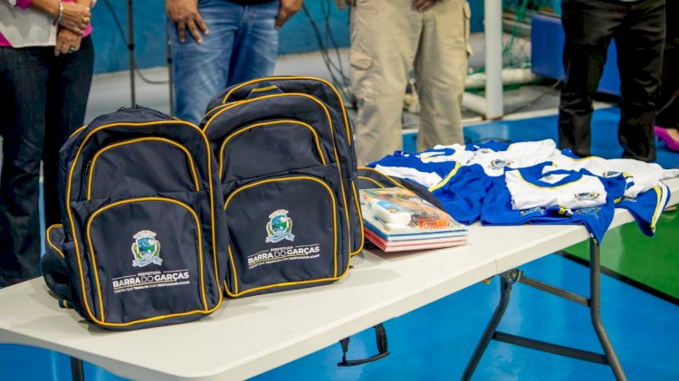 Mochila cheia: 400 kits escolares são entregues aos estudantes do Complexo Dom Bosco - CMEB João Alves