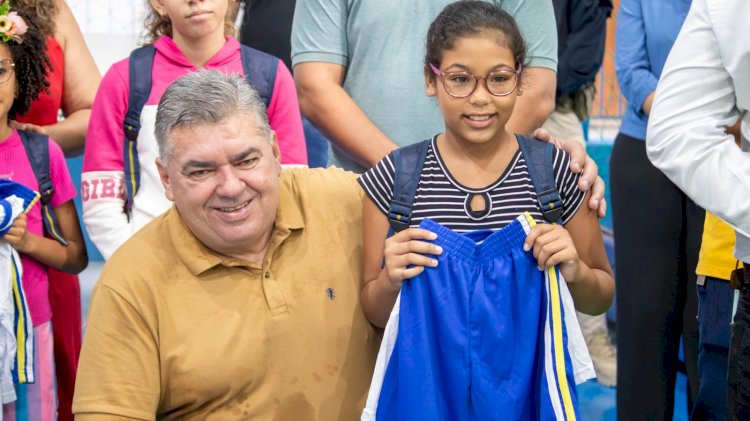 Mochila cheia: 400 kits escolares são entregues aos estudantes do Complexo Dom Bosco - CMEB João Alves