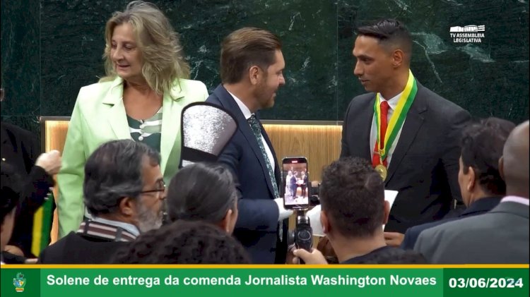 Prefeito Ricardo Galvão recebe comenda Washington Novaes na Assembleia Legislativa de Goiás