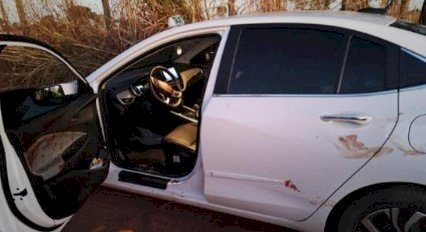 Taxista é assassinado a facadas dentro do carro, em MT