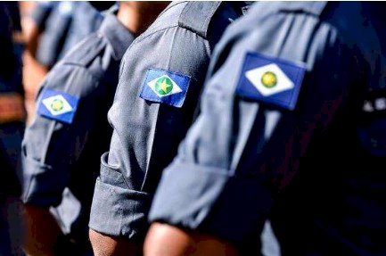 Juiz torna réus 17 policiais militares acusados de integrar grupo de extermínio