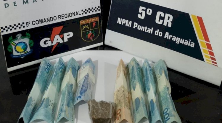 POLÍCIA MILITAR APREENDE DROGAS E DETÉM SUSPEITOS